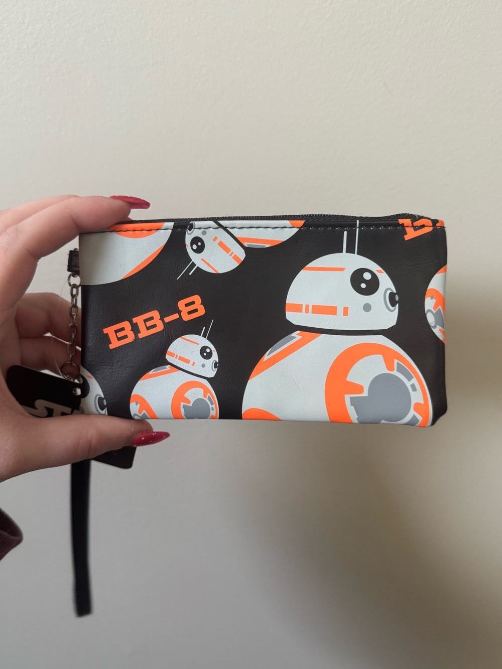 Loot crate exclusive Star Wars Bioworld BB-8 wristlet wallet (NWT) - Picture 3 of 3